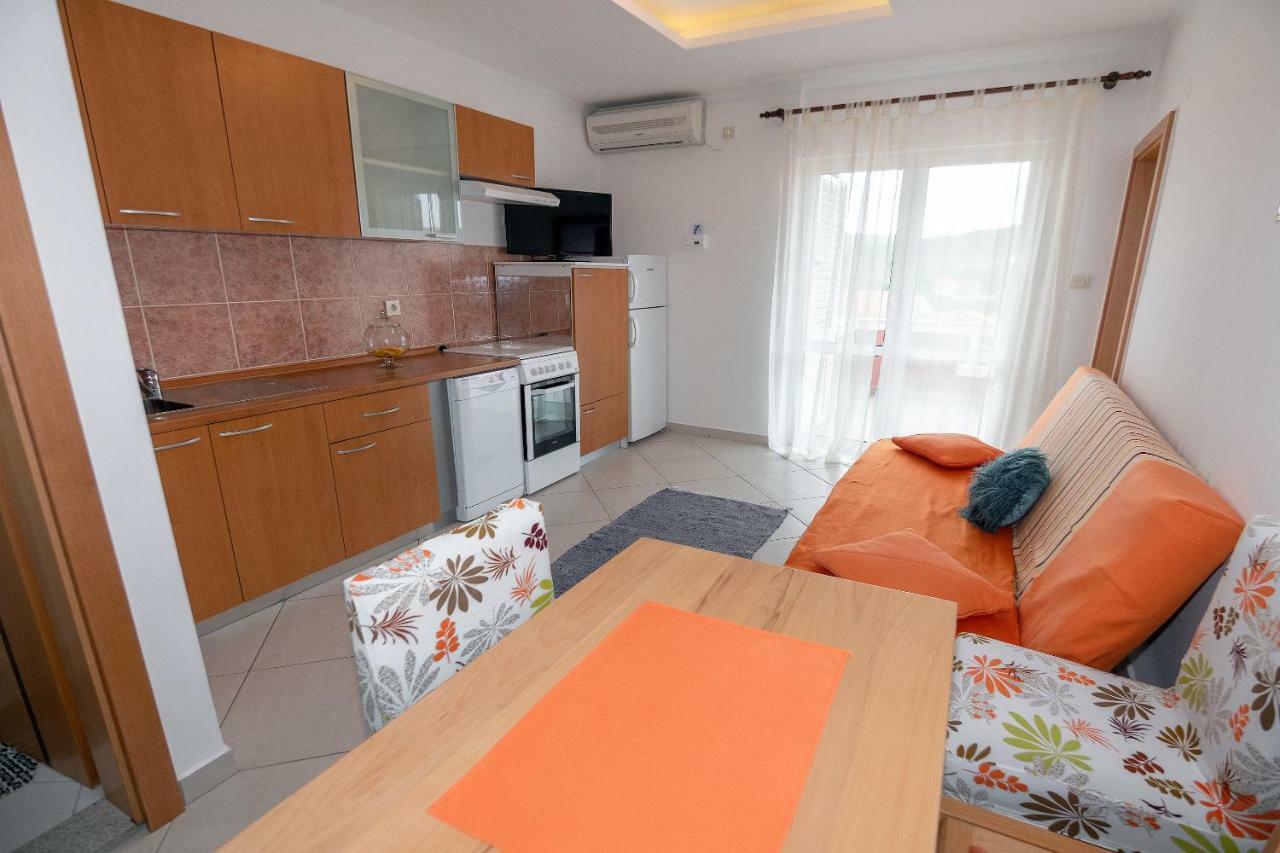 Apartmani Ivan Лопар Екстер'єр фото