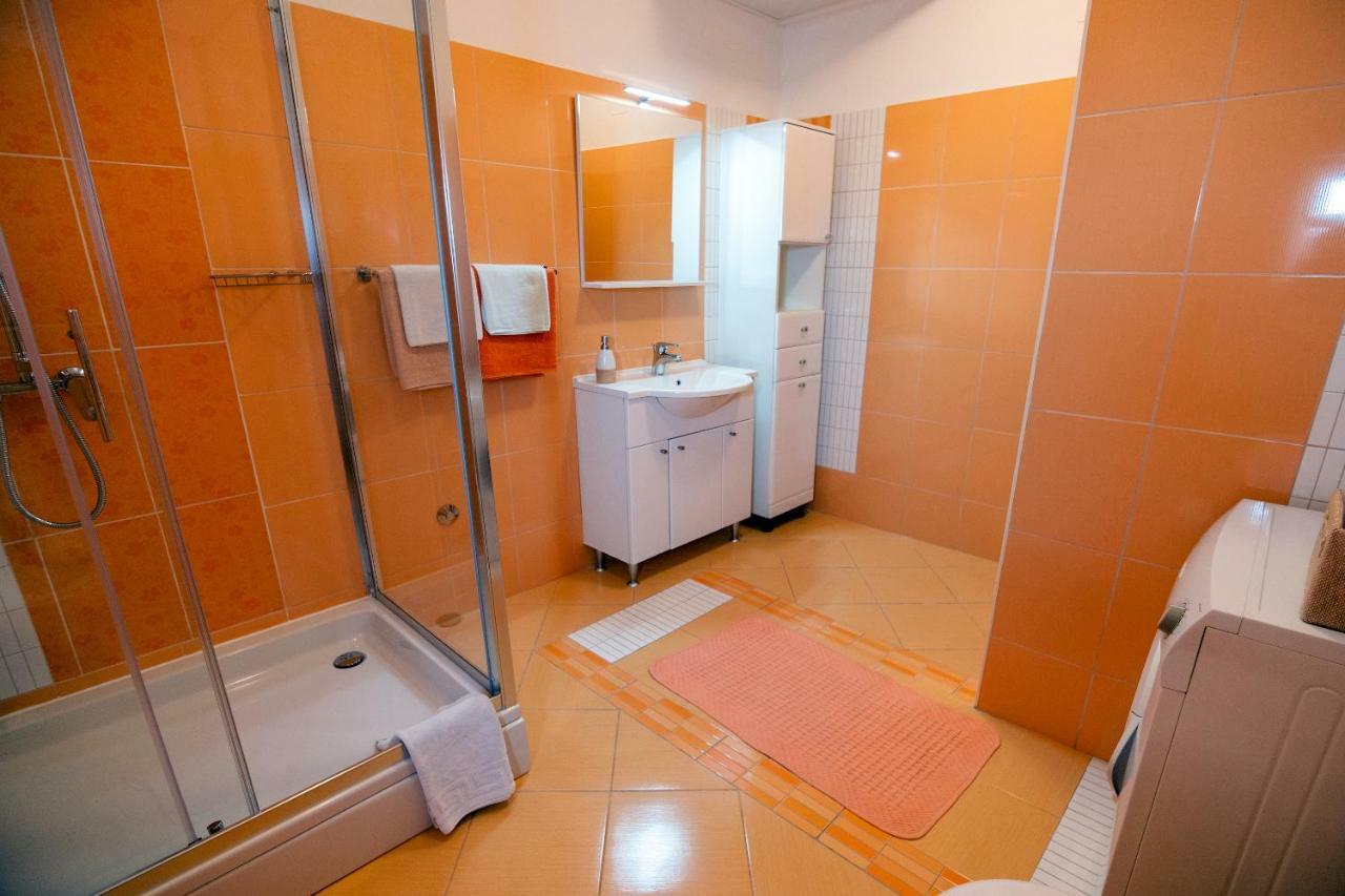 Apartmani Ivan Лопар Екстер'єр фото